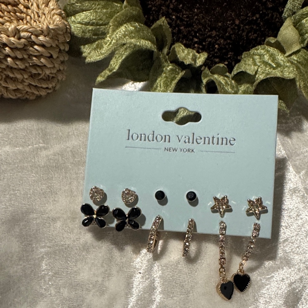Black and Gold Earring Set